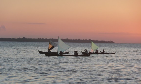 Wanci – Wangi Wangi – Village Bajo de Mola